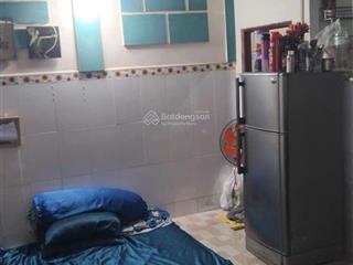 Bán nhà đúc 2 tầng sổ hồng riêng cc ngay