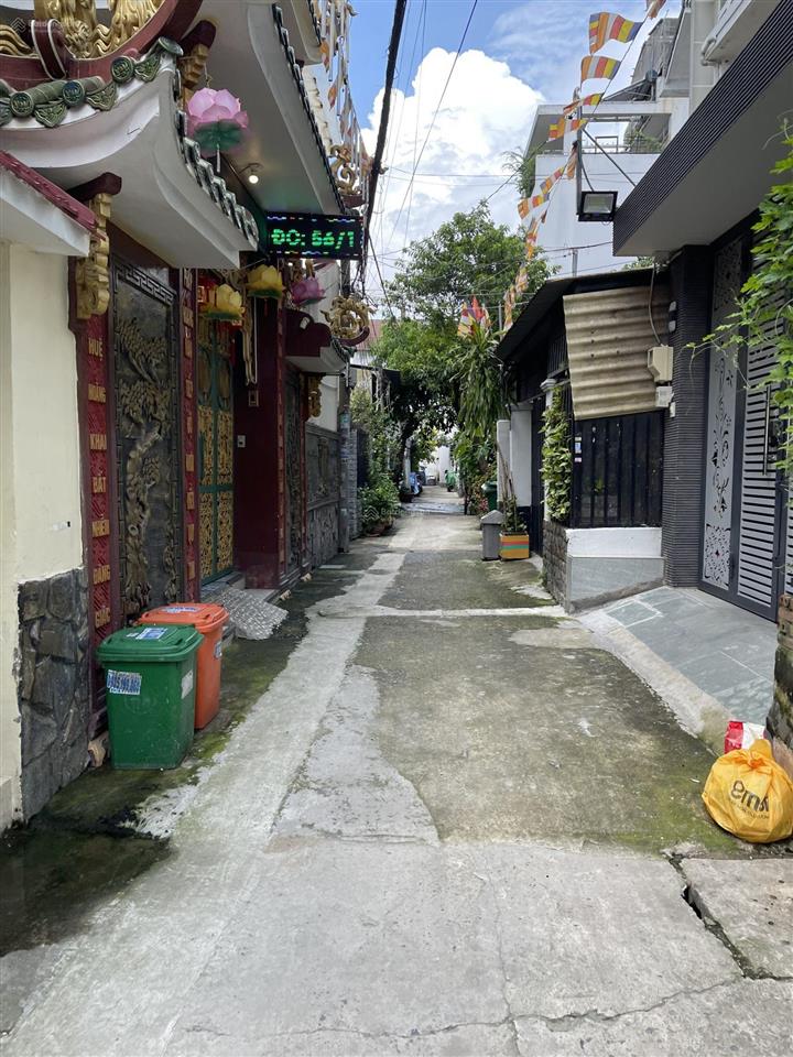 Bán đất tặng nhà cấp 4 khu vip nhà hàng bên sông gigamall