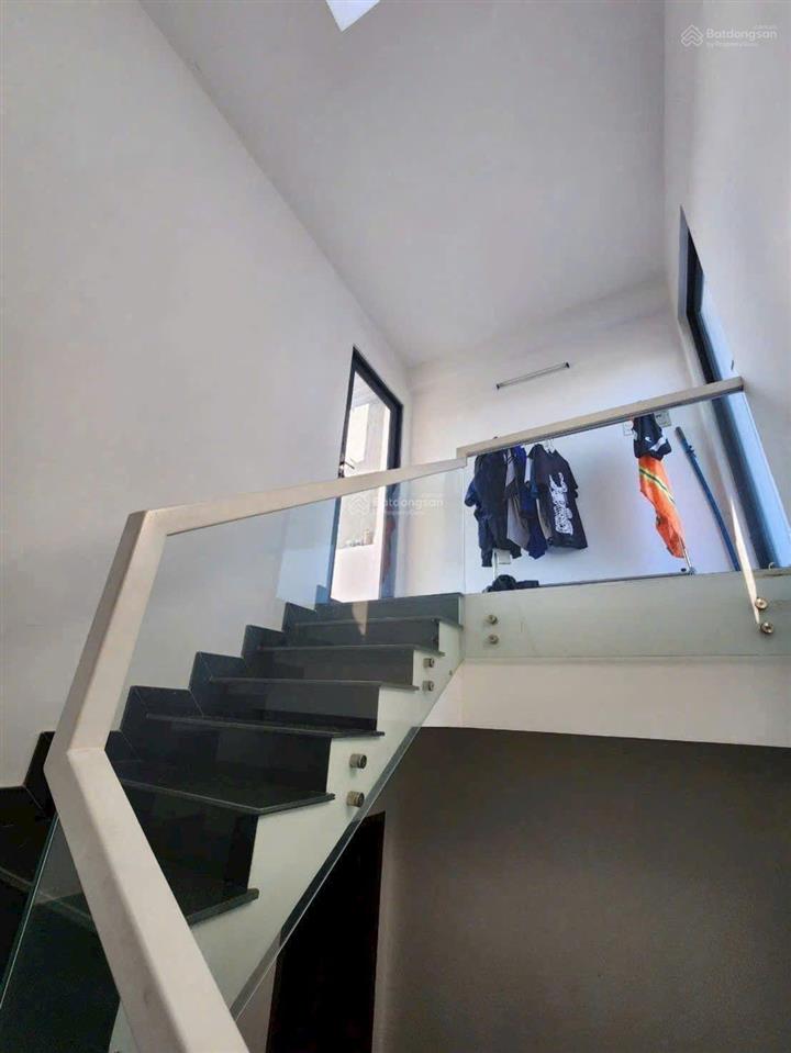 Bán nhà 4 tầng hẻm xe hơi 4pn 3wc khu vip gần gigamall