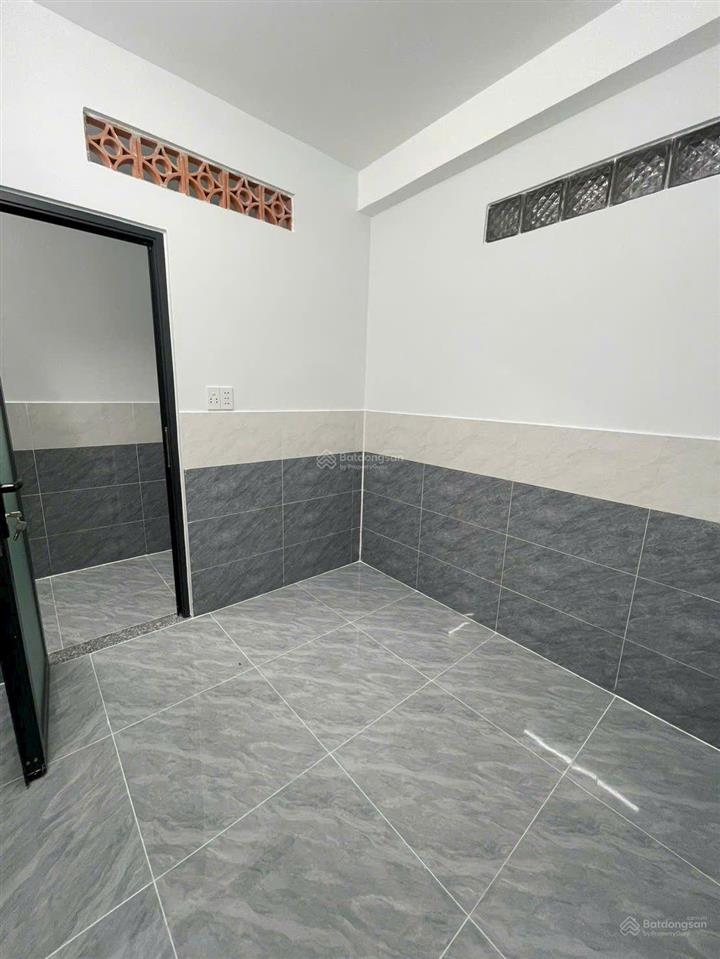 Bán nhà 2 tầng siêu đẹp gần chợ hiệp bình