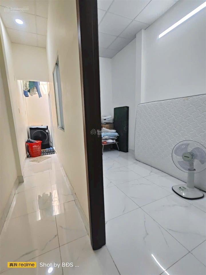 Bán nhà 2 tầng 2pn 2wc sổ hồng riêng hoàn công