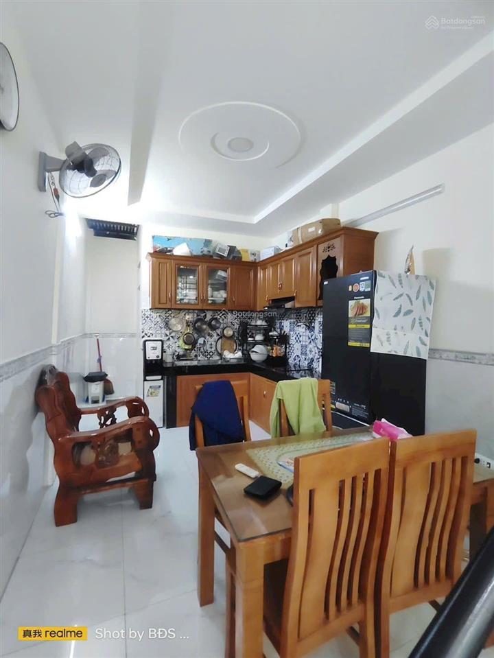 Bán nhà 2 tầng 2pn 2wc sổ hồng riêng hoàn công