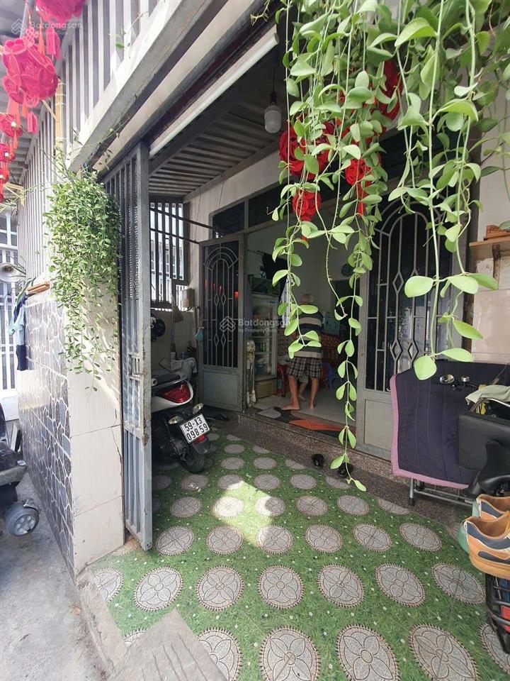 Bán nhà 1 trệt 1 lững 2pn gần chợ hiệp bình
