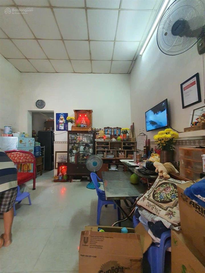 Bán nhà 1 trệt 1 lững 2pn gần chợ hiệp bình
