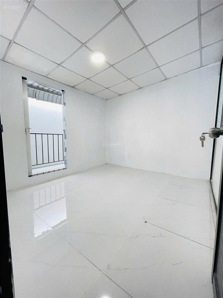 Bán nhà đẹp ngay cầu ông dầu sau lưng bún bò bà ba