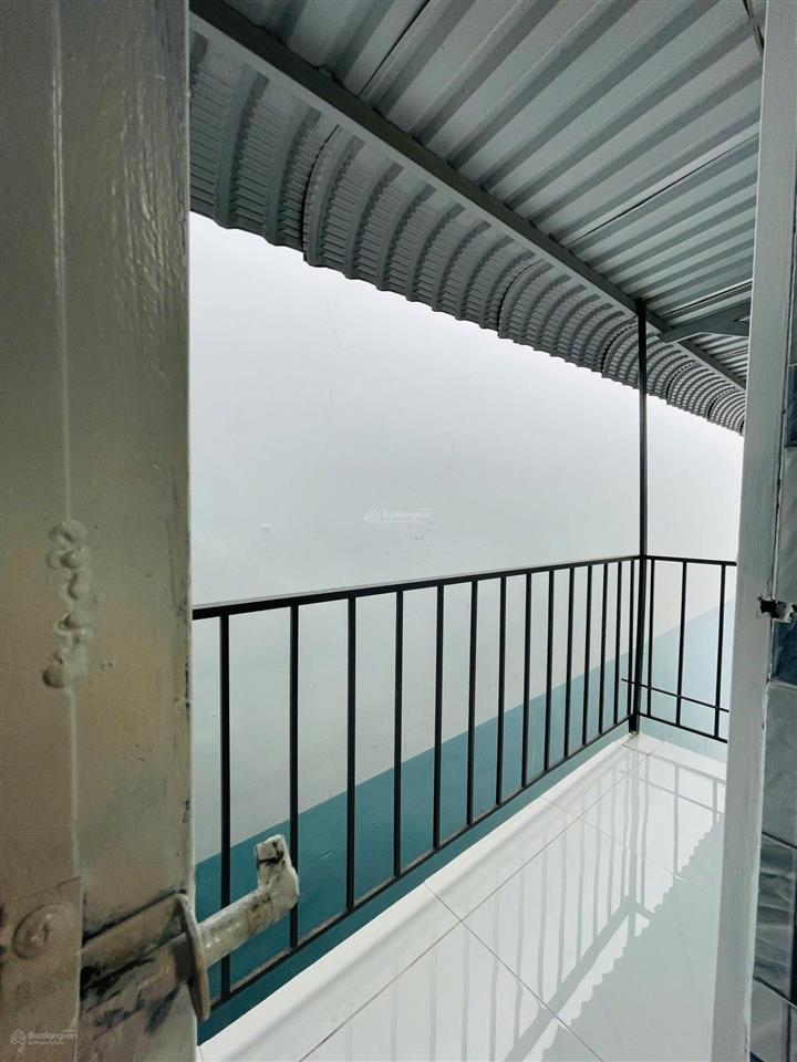 Bán nhà đẹp ngay cầu ông dầu sau lưng bún bò bà ba