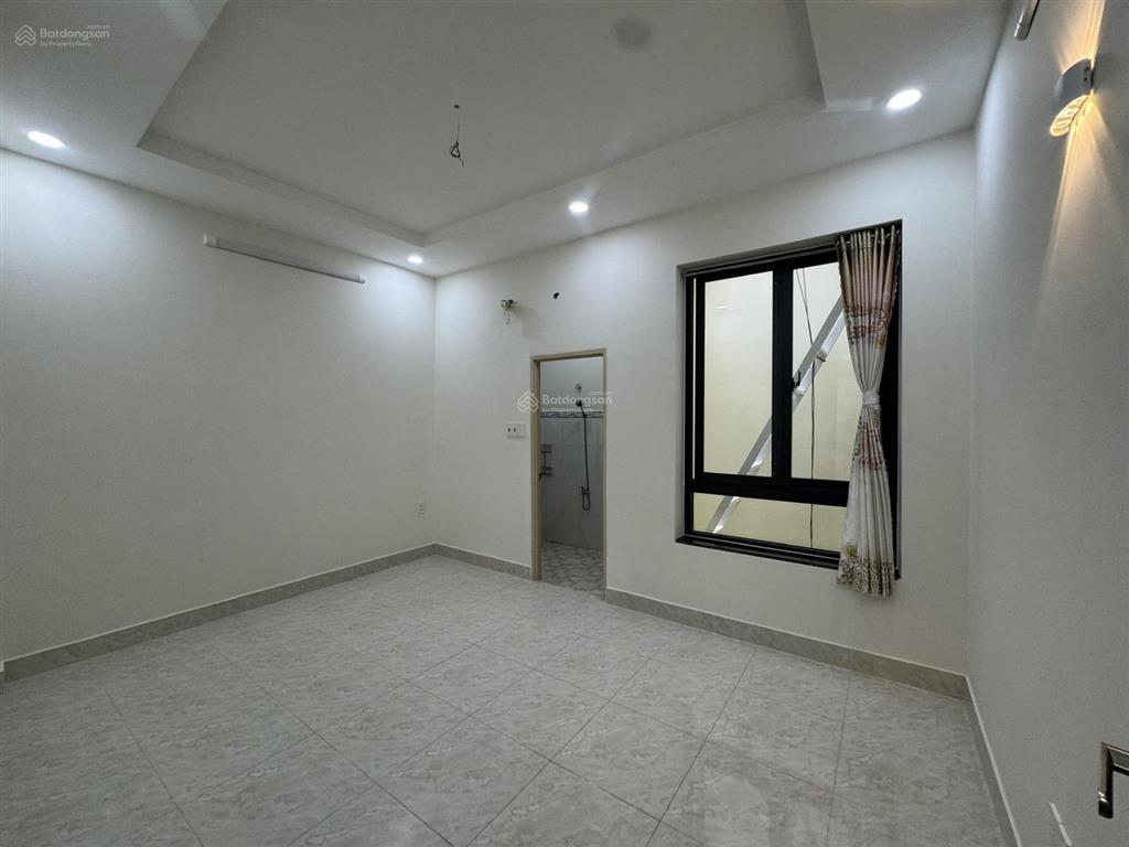 Bán nhà 2 tầng hẻm xe hơi 7 chỗ, gần vạn phúc, ql13