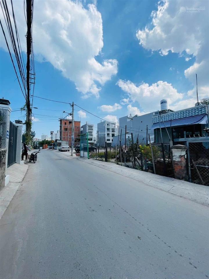 Bán 2 căn nhà phía bên sông gigamall p. hiệp bình chánh