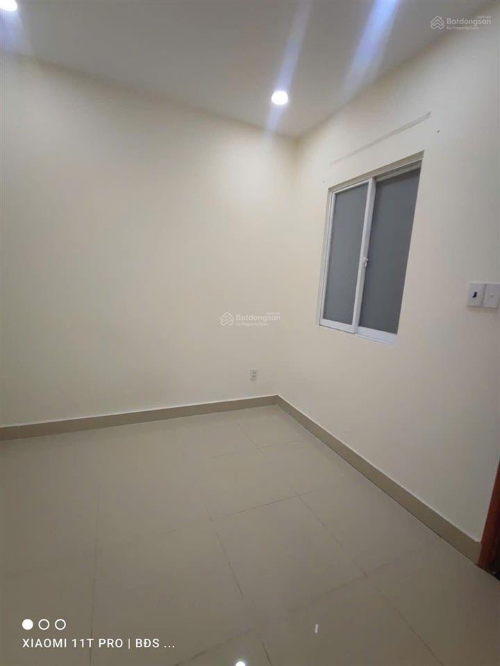 Bán nhà 3 tầng hẻm xe hơi gần vạn phúc ql13 mở rộng