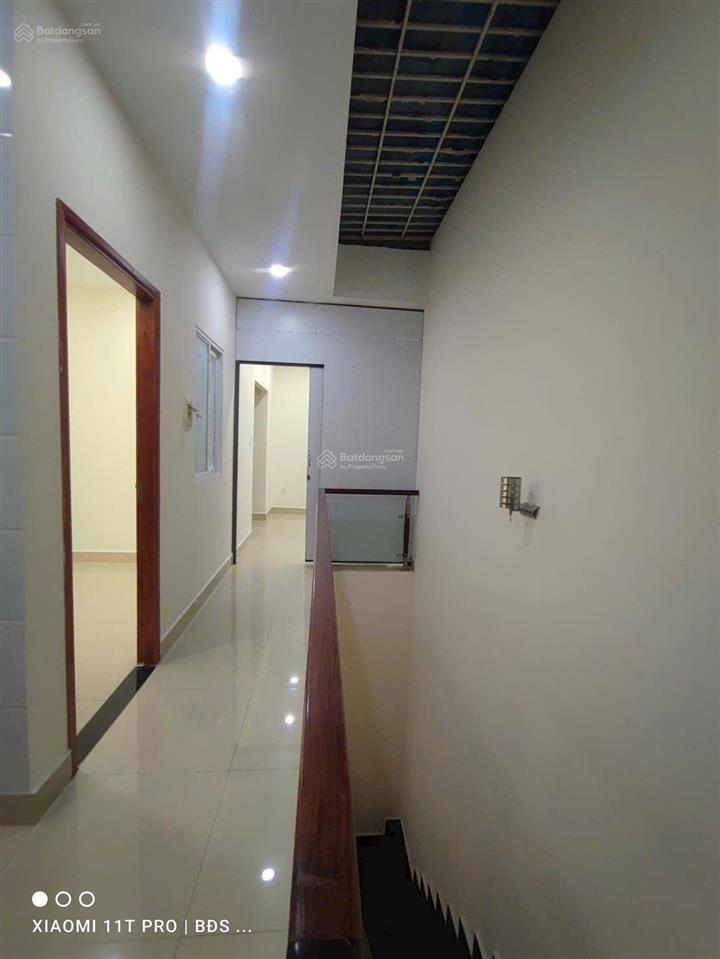Bán nhà 3 tầng hẻm xe hơi gần vạn phúc ql13 mở rộng