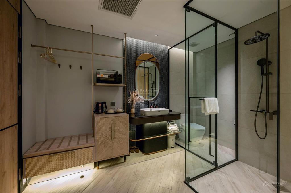 Bán gấp nhà 6t phố xuân diệu. dt 80m2 thang máy, ô tô đỗ cửa, cách đường ô tô tránh 10m. làm căn hộ
