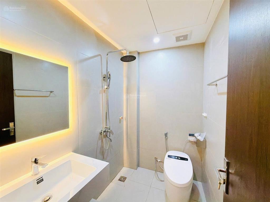Bán gấp nhà pl nguyễn phúc lai.dt60m2,xây sẵn 4 tầng còn mới về ở luôn,ngõ ô tô tránh,nhà 3 thoáng