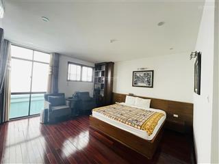 Bán gấp nhà mặt phố trúc bạch, ba đình 90m2, mt 5m. nhà xây sẵn còn mới có thang máy