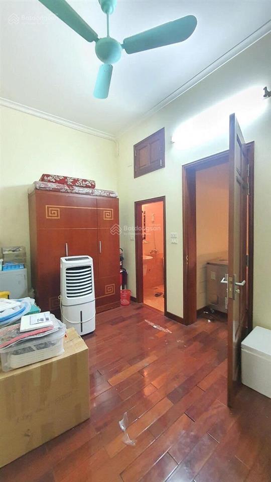 Bán gấp nhà mặt ngõ nguyễn đình thi, hồ tây. dt 75m2, mt 4,8m. nhà cách mp 20m. ngõ thông đẹp.