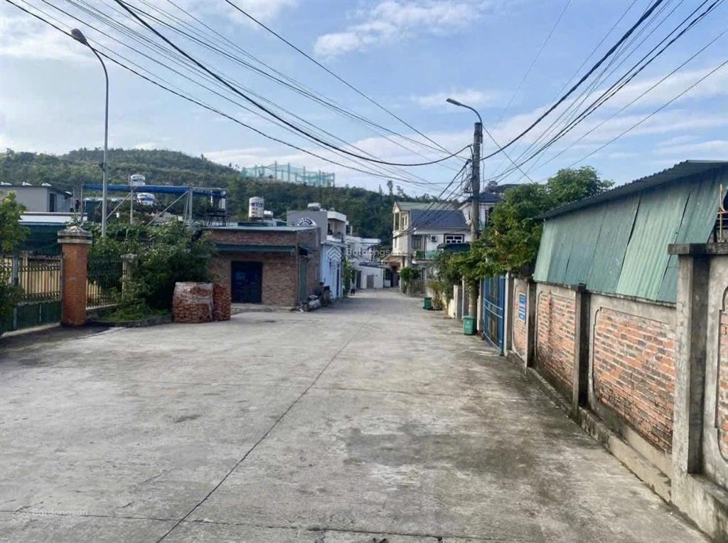 Cần bán lô đất chính chủ 75m2 sử dụng ở đối diện nhà văn hoá hà trung 3 ô tô tránh nhau thoái mái
