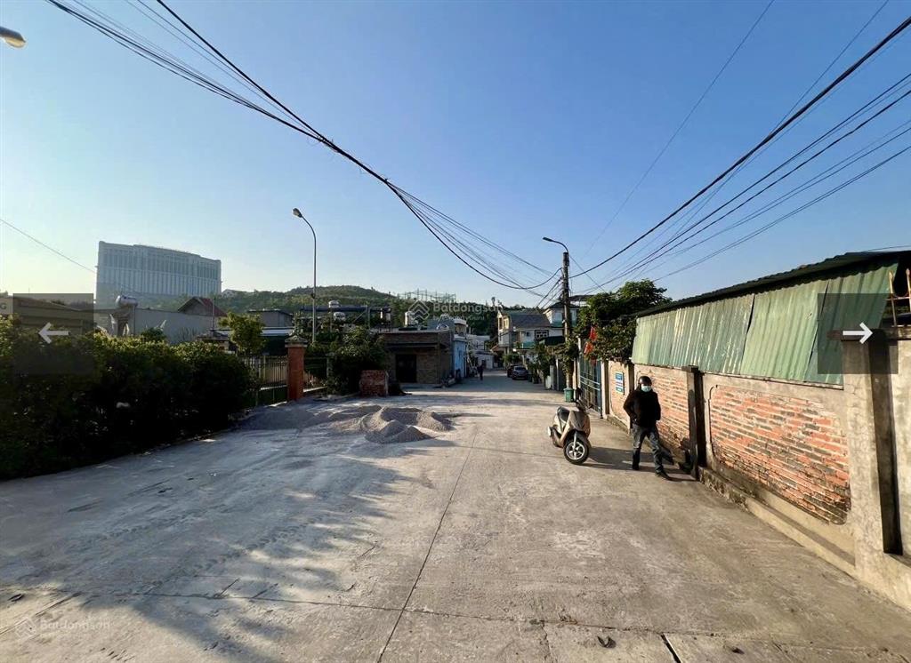 Cần bán lô đất chính chủ 75m2 sử dụng ở đối diện nhà văn hoá hà trung 3 ô tô tránh nhau thoái mái