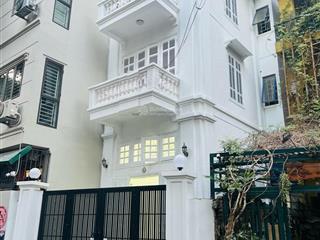 Nhà tại nguyên hồng 55m2x4t mt4m nhà sạch đẹp đủ điều hòa oto tránh đỗ tiện kinh doanh, vp giá 27tr