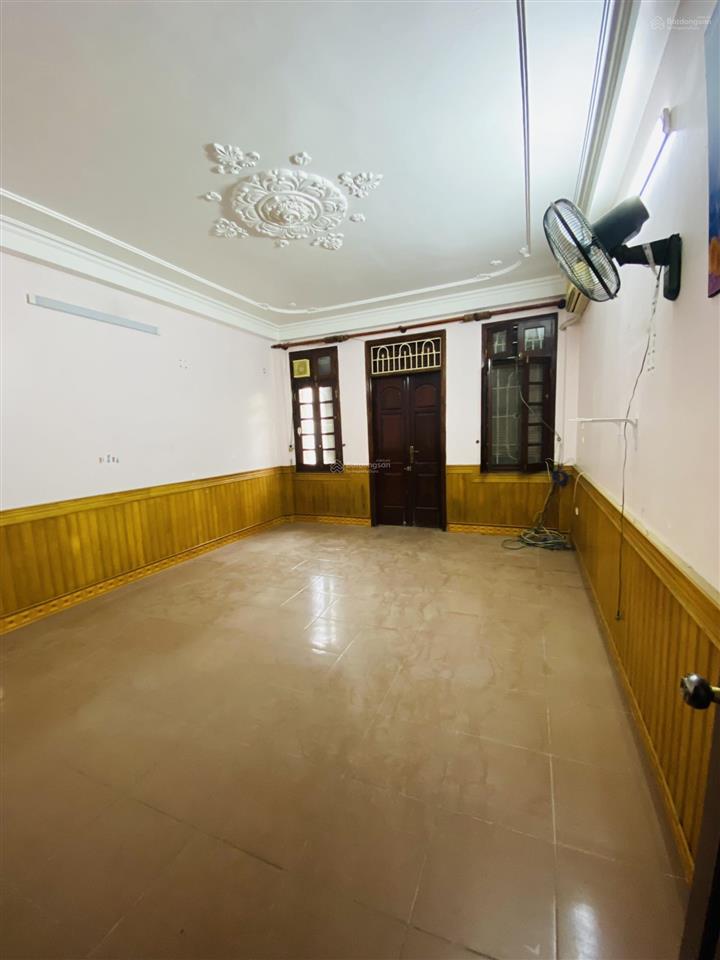 Cho thuê nhà tôn đức thắng 85m2x4t mt4m thiết kế đẹp có gara oto vị trí tốt phù hợp nhà ở, vp 24tr