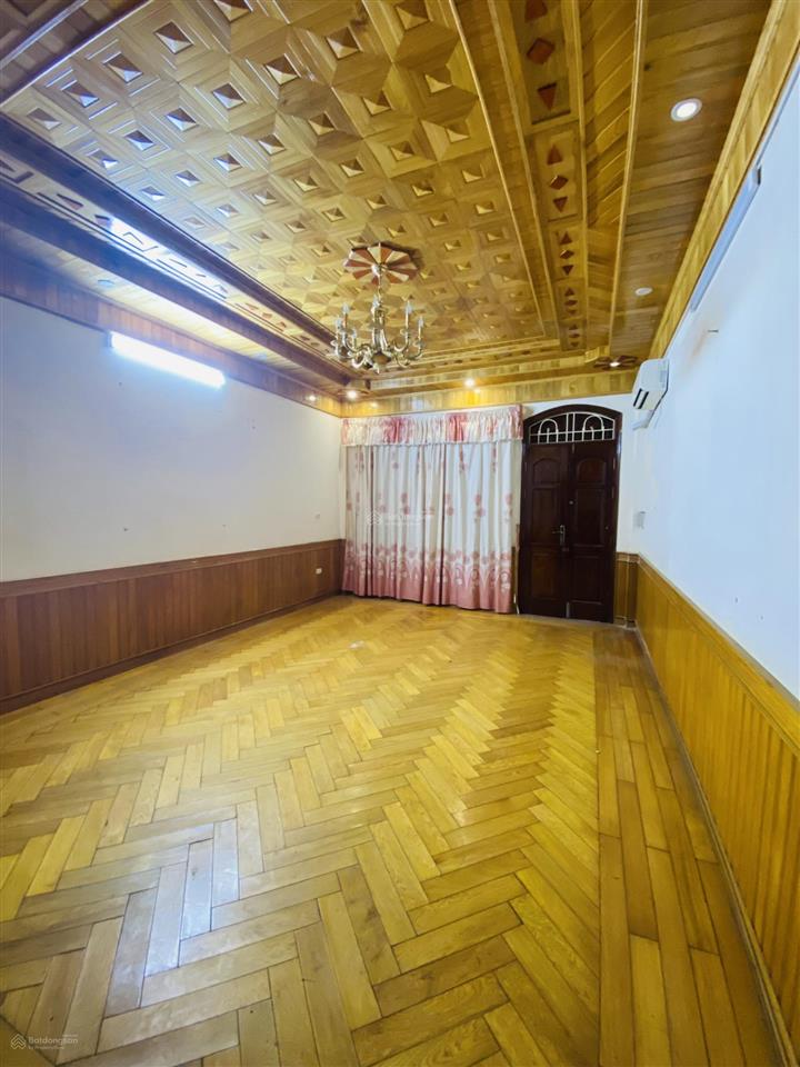 Cho thuê nhà tôn đức thắng 85m2x4t mt4m thiết kế đẹp có gara oto vị trí tốt phù hợp nhà ở, vp 24tr