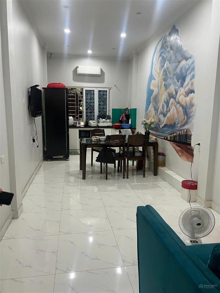Nhà nhỏ xinh đủ công năng thái hà 40m2x6t nhà sạch sẽ phù hợp ở, văn phòng, kd nhỏ gọn giá 15tr/th