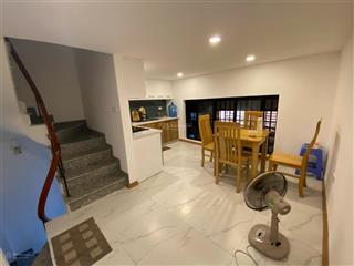 Cho thuê nhanh nhà kim mã 25m2x5t nhà đẹp đủ nội thất ngõ rộng thông ba gác đỗ cửa giá tốt chỉ 10tr