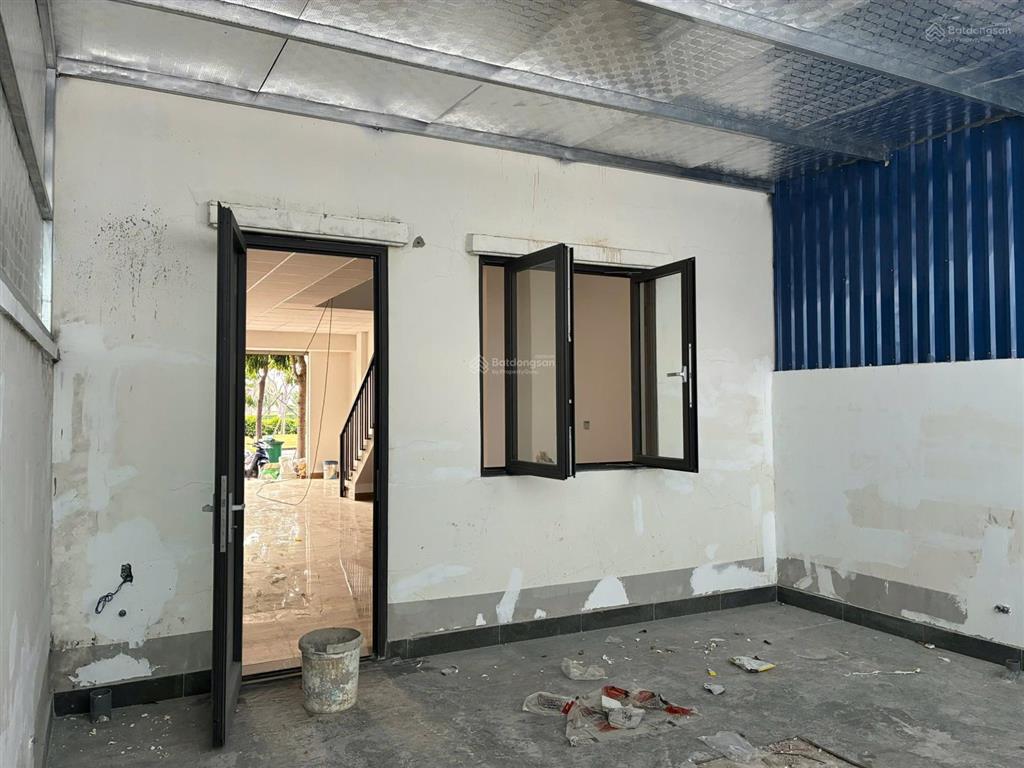 Chủ cần tiền xử lý bank bán rẻ căn shophouse hoàn thiện full nội thất chỉ 4 tỷ