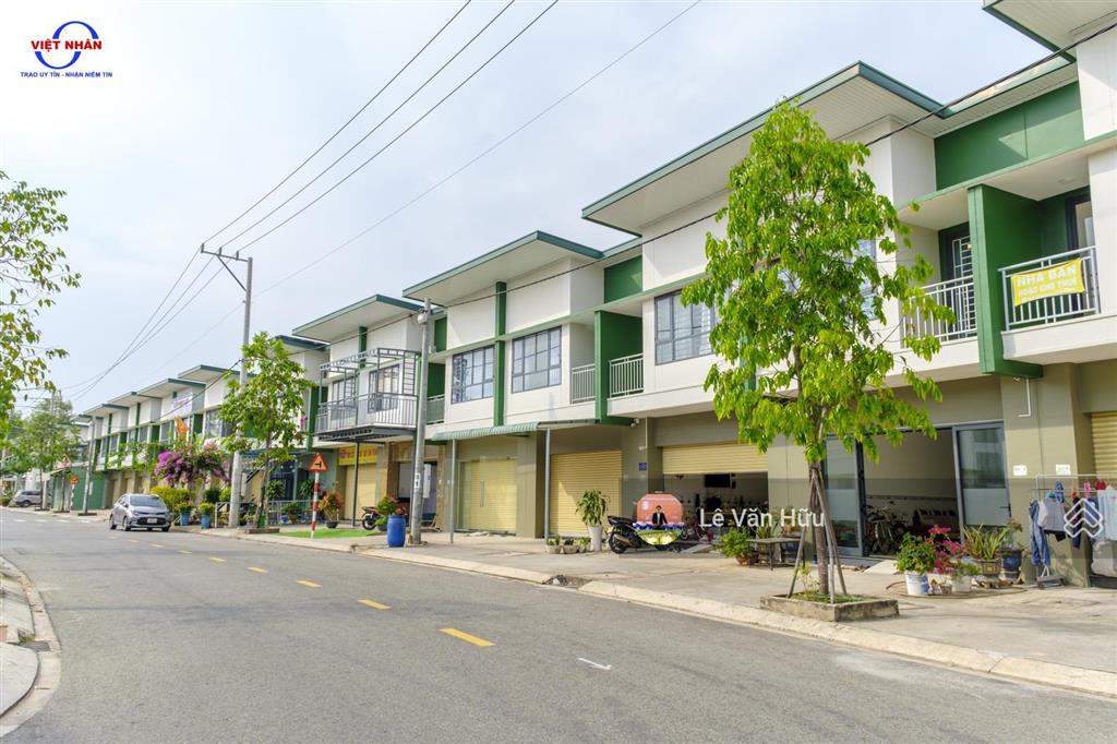 Căn shophouse oasis city 80m2 sổ hồng riêng chỉ 1,7 tỷ