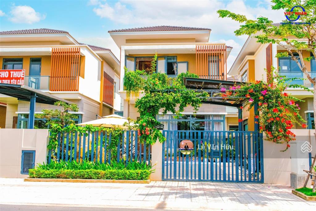 Duy nhất căn biệt thự đơn lập 250m2 giá chỉ 6,930 tỷ thanh toán trước 2,6 tỷ nhận nhà vào ở