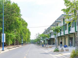 Bán căn shophouse 85m2 oasis city giá 1,7 tỷ