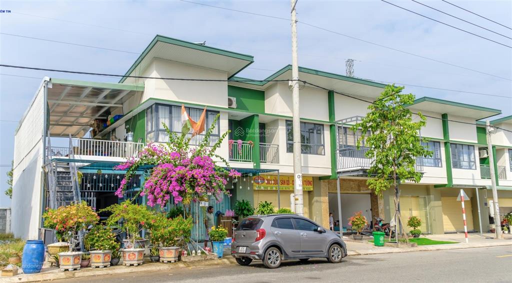 Bán căn shophouse 85m2 oasis city giá 1,7 tỷ