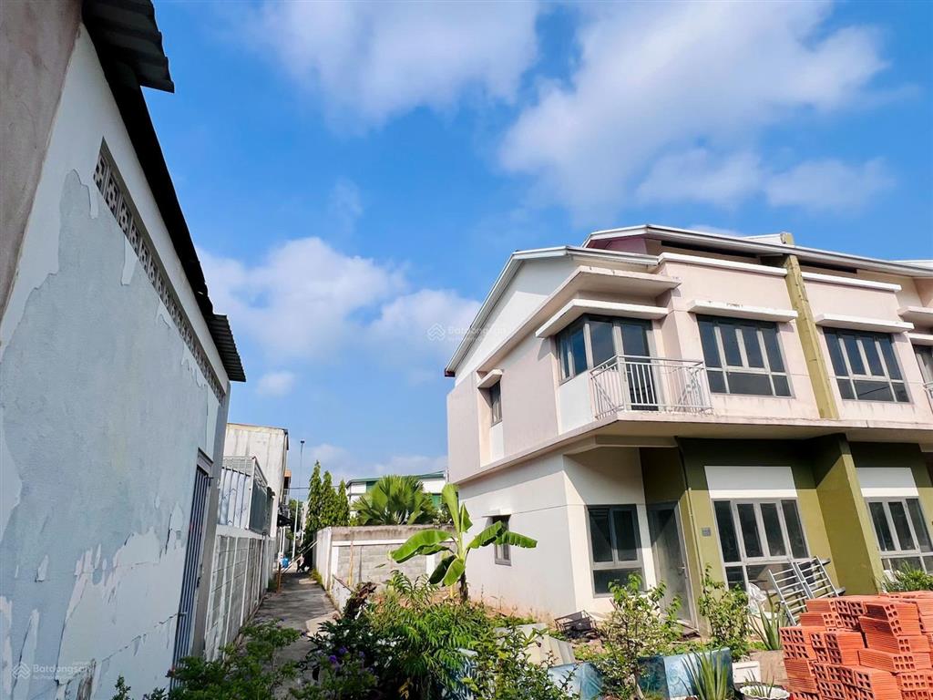 Bán căn 2 tầng oasis city chỉ 1.55 tỷ full thuế phí không phát sinh thêm