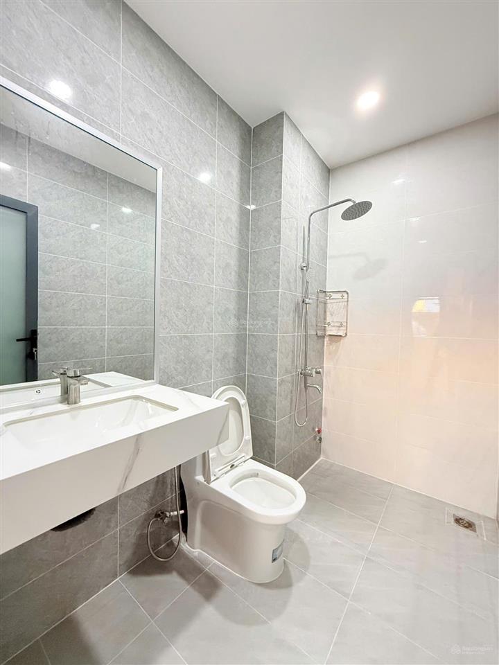 Cho thuê căn 4 phòng ngủ đầy đủ nội thất sun casa  kcn vsip 2 bình dương