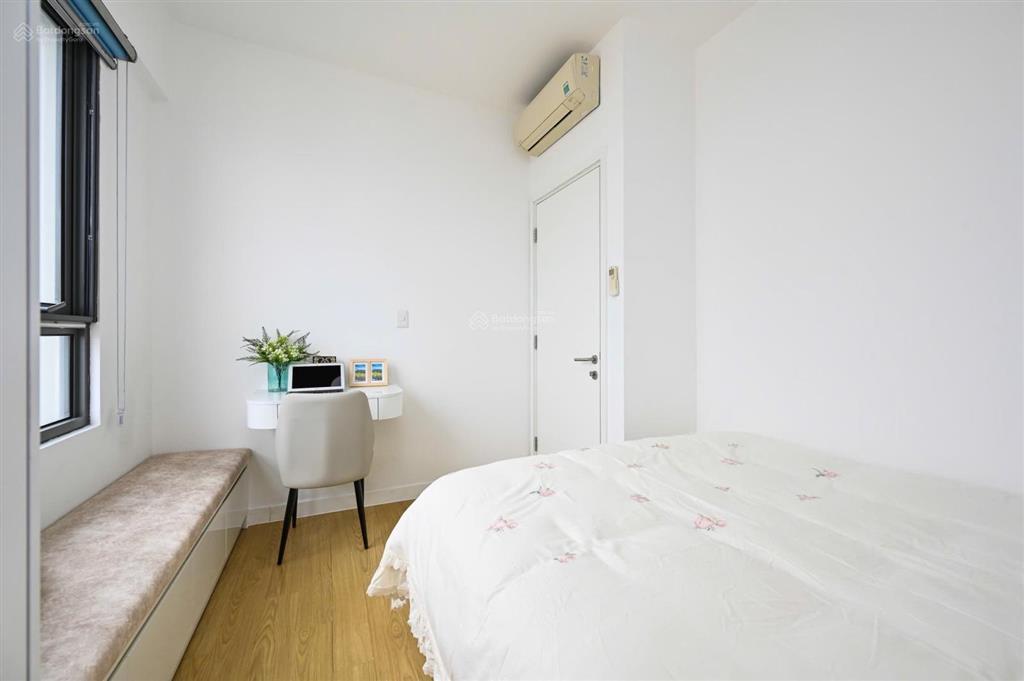 Bán gấp cc masteri thảo điền, 7,3 tỷ, 65m2, 2pn, 2wc, ở q2, hcm