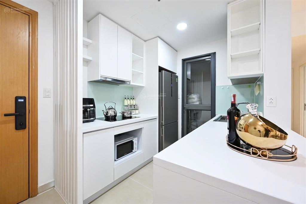 Bán gấp cc masteri thảo điền, 7,3 tỷ, 65m2, 2pn, 2wc, ở q2, hcm