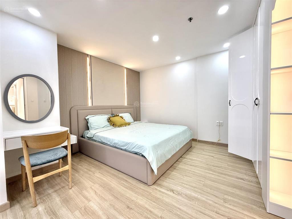 Căn 3pn lớn masteri cần bán  nội thất mới 100%