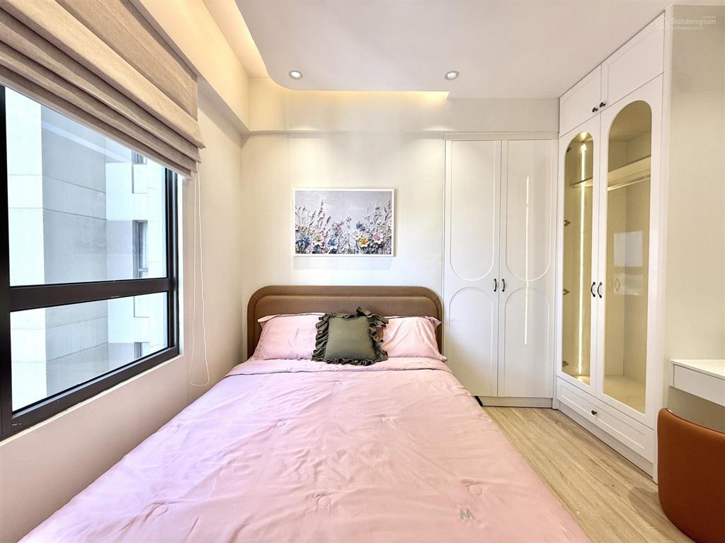 Căn 3pn lớn masteri cần bán  nội thất mới 100%