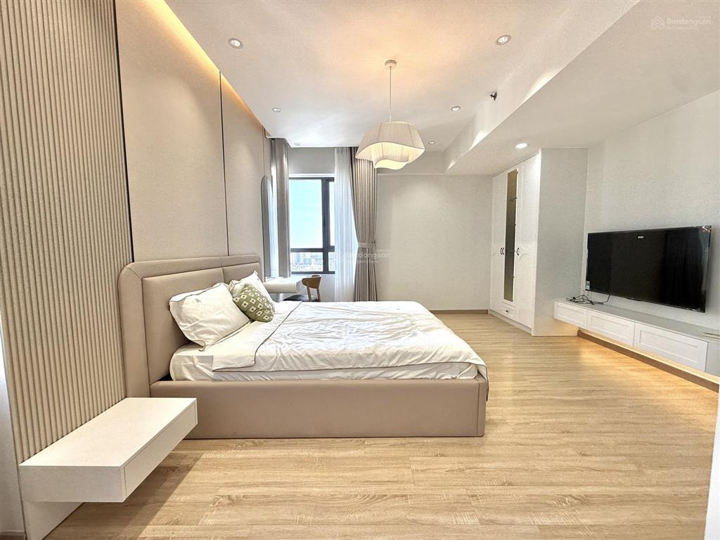 Căn 3pn lớn masteri cần bán  nội thất mới 100%