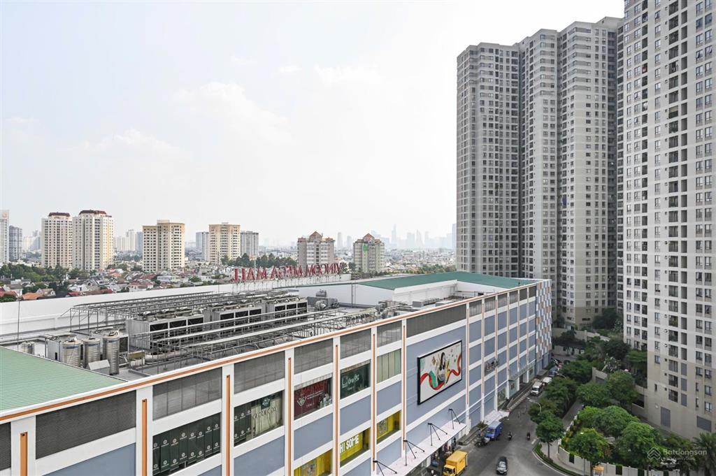 Ngộp bank cần bán gấp 2pn tòa trung tâm, giá rẻ