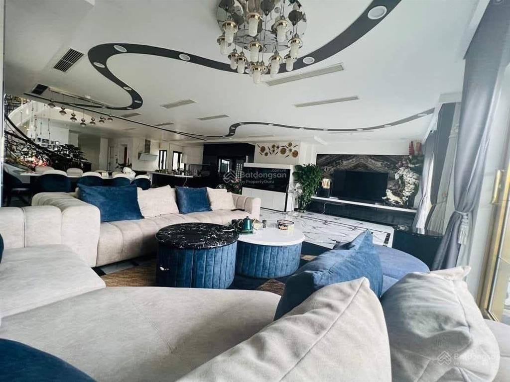 Cc bán lô góc mp phúc lợi, long biên, 230m x 9t, thang máy, bể bơi, 60 tỷ. cho thuê 180tr/thg