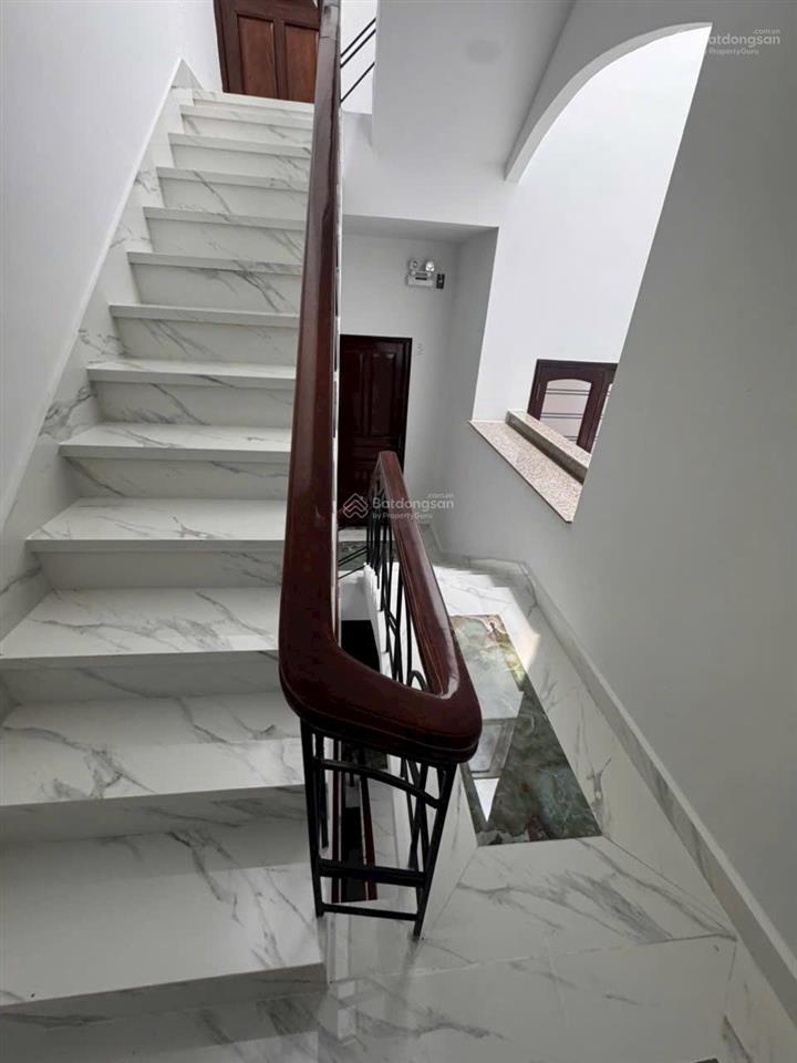 Bán nhà mặt phố 1trệt 4lầu 72 võ oanh,p25,bình thạnh.dt 88m2,view đẹp,khu vực sầm uất, sẵn hđ thuê.