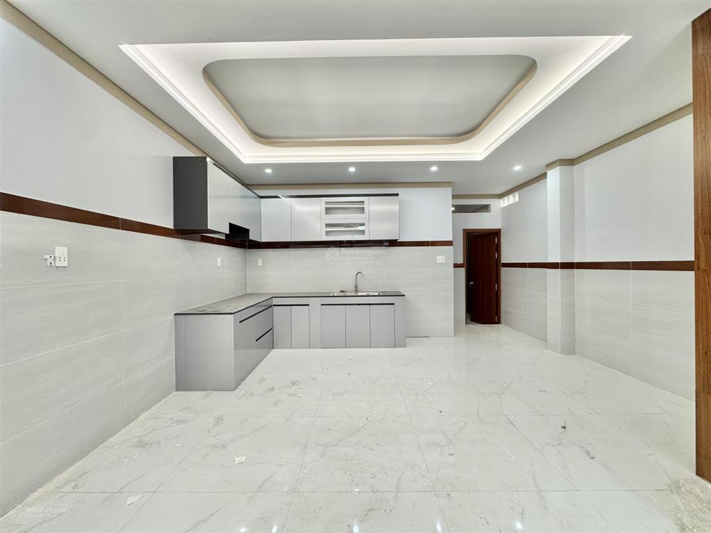 Chính chủ cần bán nhà lầu trệt sát chợ dĩ an phường dĩ an đường nguyễn thái học