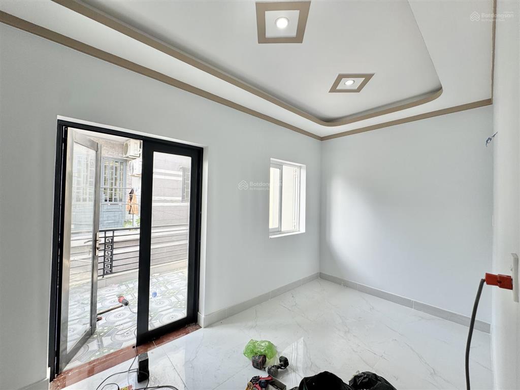 Chính chủ cần bán nhà lầu trệt sát chợ dĩ an phường dĩ an đường nguyễn thái học