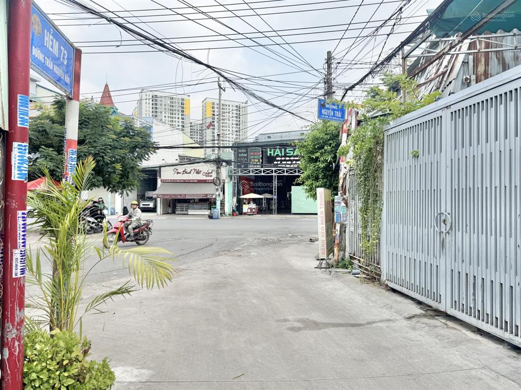 Cần bán đất vị trí kinh doanh tốt sát mặt tiền đường nguyễn trãi và trần nguyên hãn dĩ an