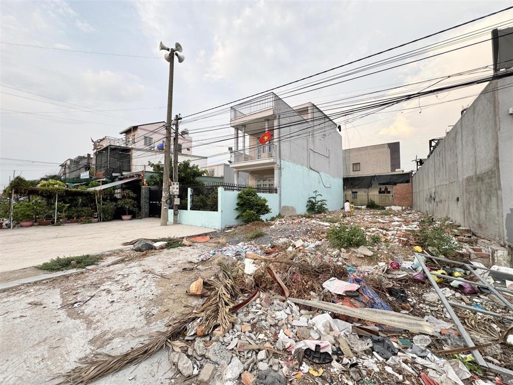 Đất mặt tiền khu kinh doanh sầm uất gần làng đại học quốc gia mặt tiền đường ống nước 9,3 tỷ