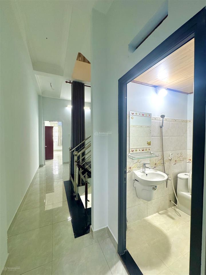 Chính chủ cần bán nhà trong khu dân cư đường trần văn ơn ngay chợ đông hoà sát đường trần hưng đạo