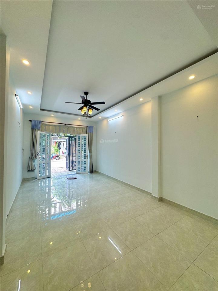 Chính chủ cần bán nhà trong khu dân cư đường trần văn ơn ngay chợ đông hoà sát đường trần hưng đạo