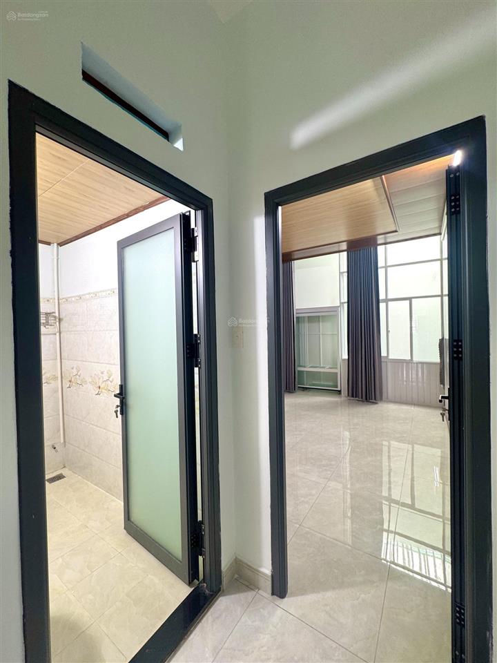Chính chủ cần bán nhà trong khu dân cư đường trần văn ơn ngay chợ đông hoà sát đường trần hưng đạo