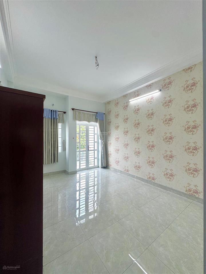 Chính chủ cần bán nhà trong khu dân cư đường trần văn ơn ngay chợ đông hoà sát đường trần hưng đạo