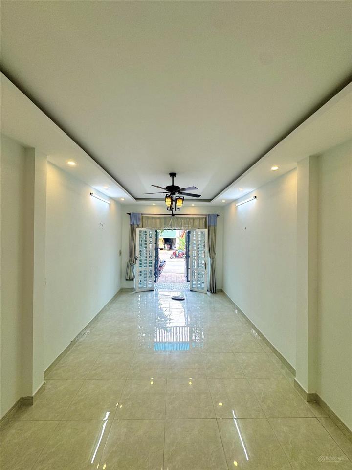 Chính chủ cần bán nhà trong khu dân cư đường trần văn ơn ngay chợ đông hoà sát đường trần hưng đạo