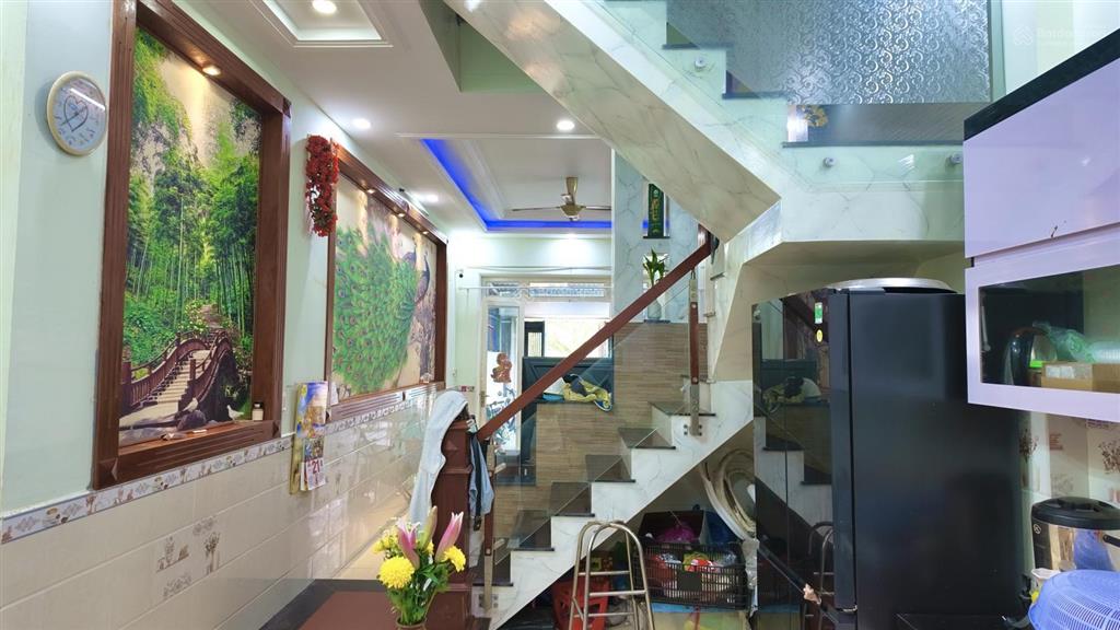 Chính chủ cần bán nhà lầu trệt sát bên chợ đông hòa và quốc lộ 1k ngay siêu thị bigc dĩ an